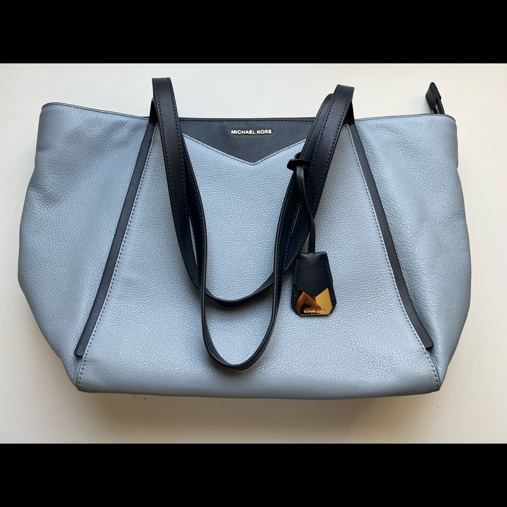 MICHAEL KORS LARGE PALE BLUE PURSE WOMENS